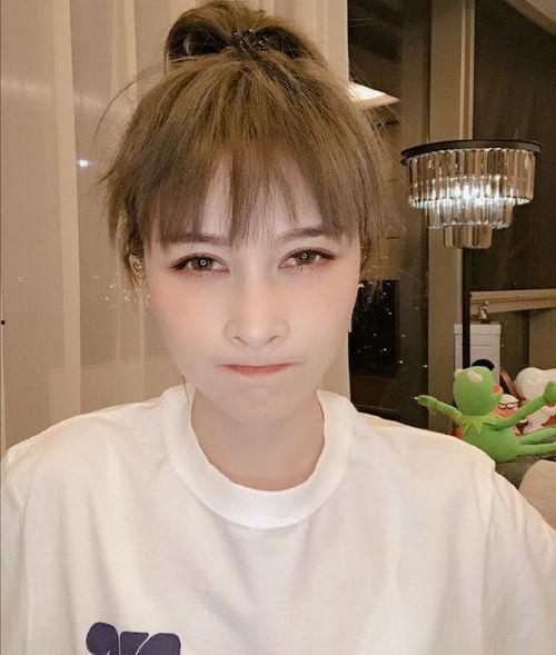 厉娜爆料许飞完整视频,完整视频曝光惊人真相 第1张 厉娜爆料许飞完整视频,完整视频曝光惊人真相 第1张